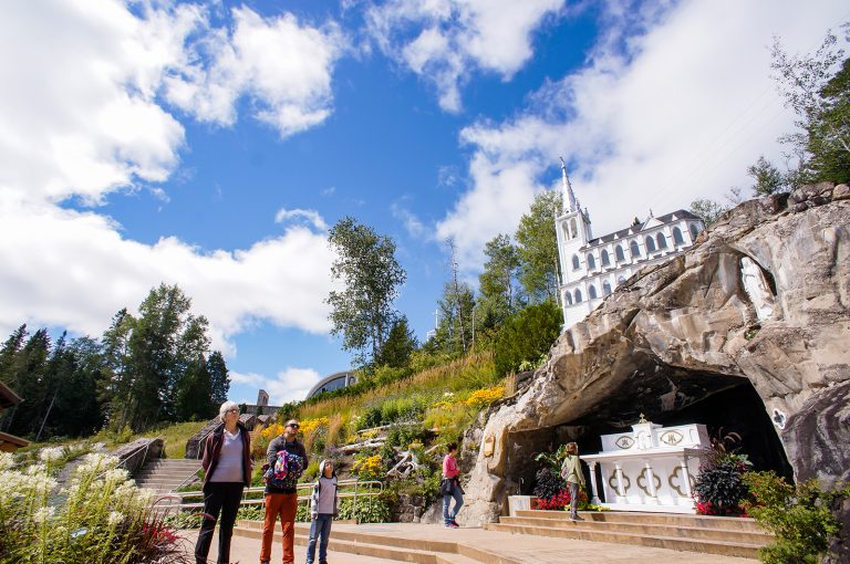 Ermitage Saint-Antoine en été.